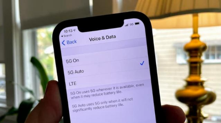 雨湖苹果手机维修分享iPhone 12如何打开或关闭5G网络 